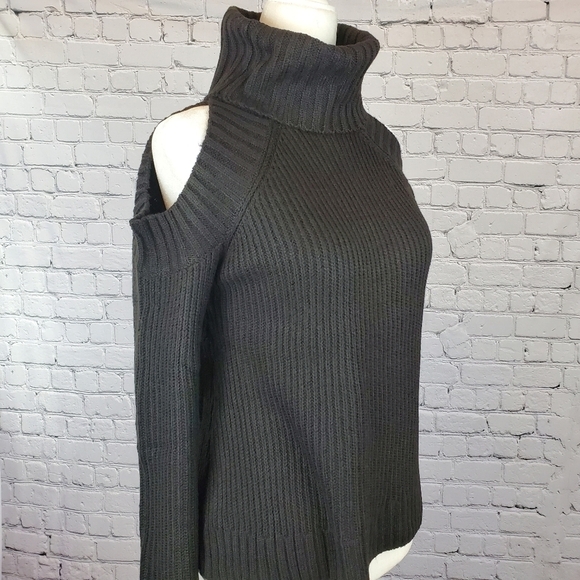 J.o.a Cold Sholder Sweater Black sz. XS black - Picture 6 of 6